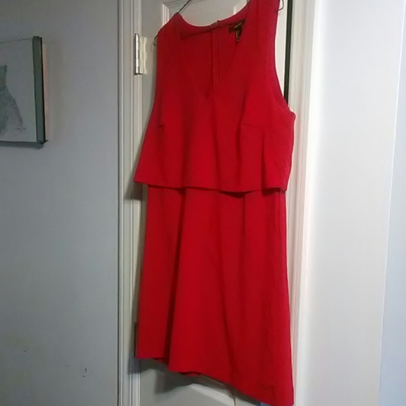 Dress - Picture 2 of 4
